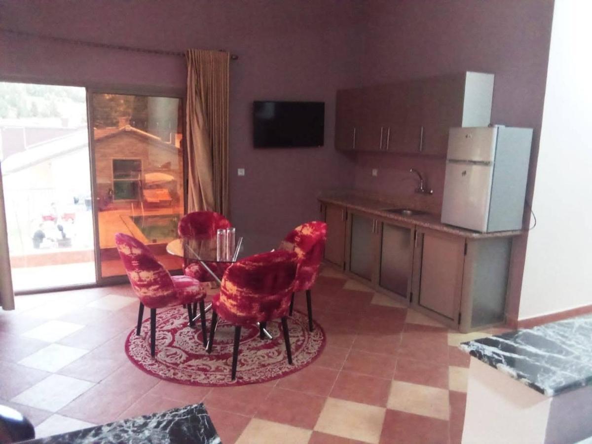 Palais Du Cedre Hotell Ait Bou Tarhat Eksteriør bilde